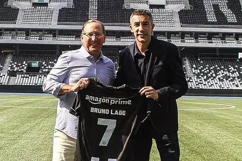 app下载-没有人比这个美国佬更懂“当被告”的滋味